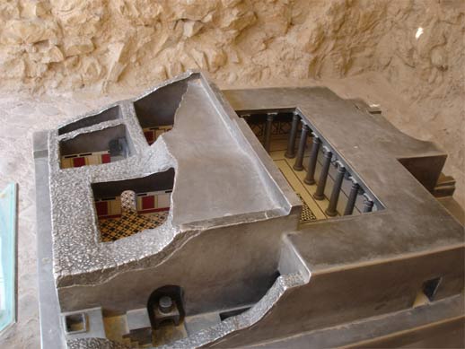 Бани построенны Иродом в Масаде. (реконструкция)   Израиль. (фото Лимарева В.Н.)